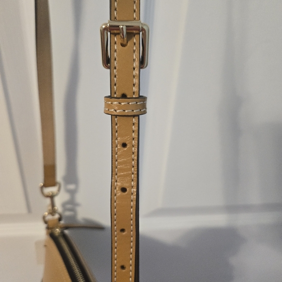 Dooney & Bourke crossbody bag - Picture 6 of 11
